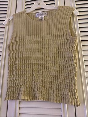 Jones Wear Sleeveless Textured Knit Tank - Olive Green